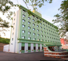 Гостиница Ramoji Film City- Tara Comfort Hotel  Pedda Amberpet